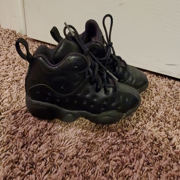 Black Jordan's - Picture 2 of 4